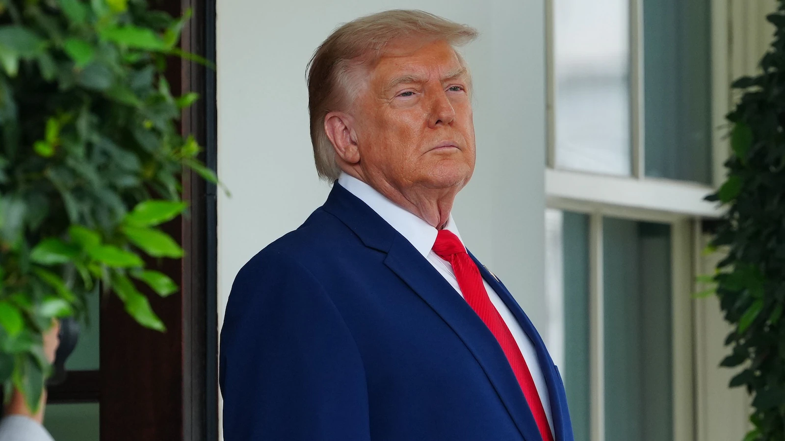 donald-trump-8-epa-gmh-260721_1784648104416_hpMain_16x9