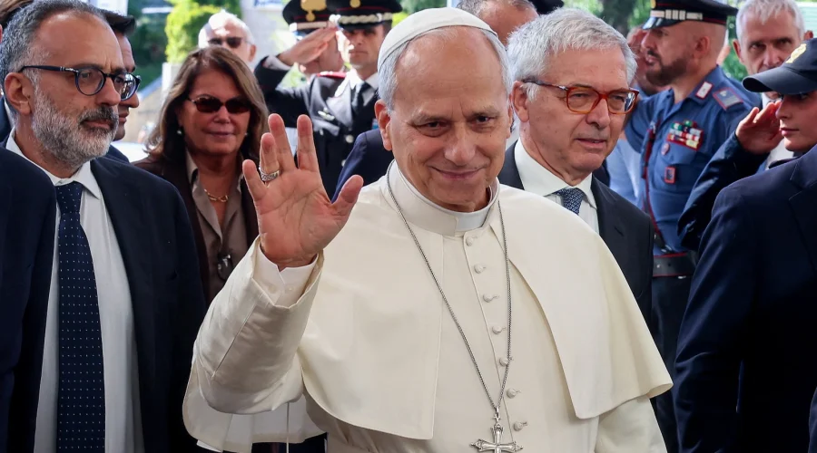 pope-1-rt-gmh-261013_1791898258890_hpMain_16x9