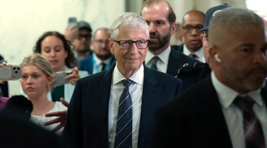 bill-gates-ap-jef-260622_1782141182998_hpMain_16x9
