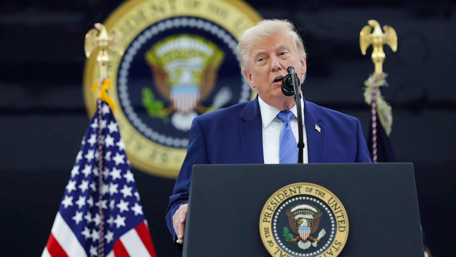 donald-trump-10-gty-gmh-260619_1781899650150_hpMain_16x9