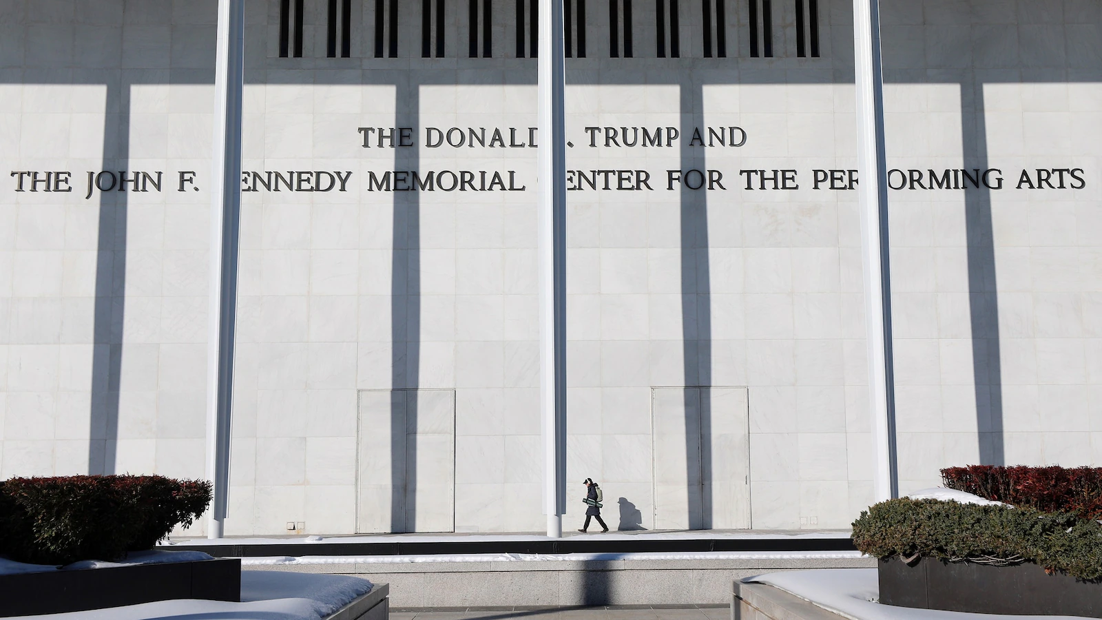 kennedy-ctr-1-ap-gmh-260529_1780082290161_hpMain_16x9