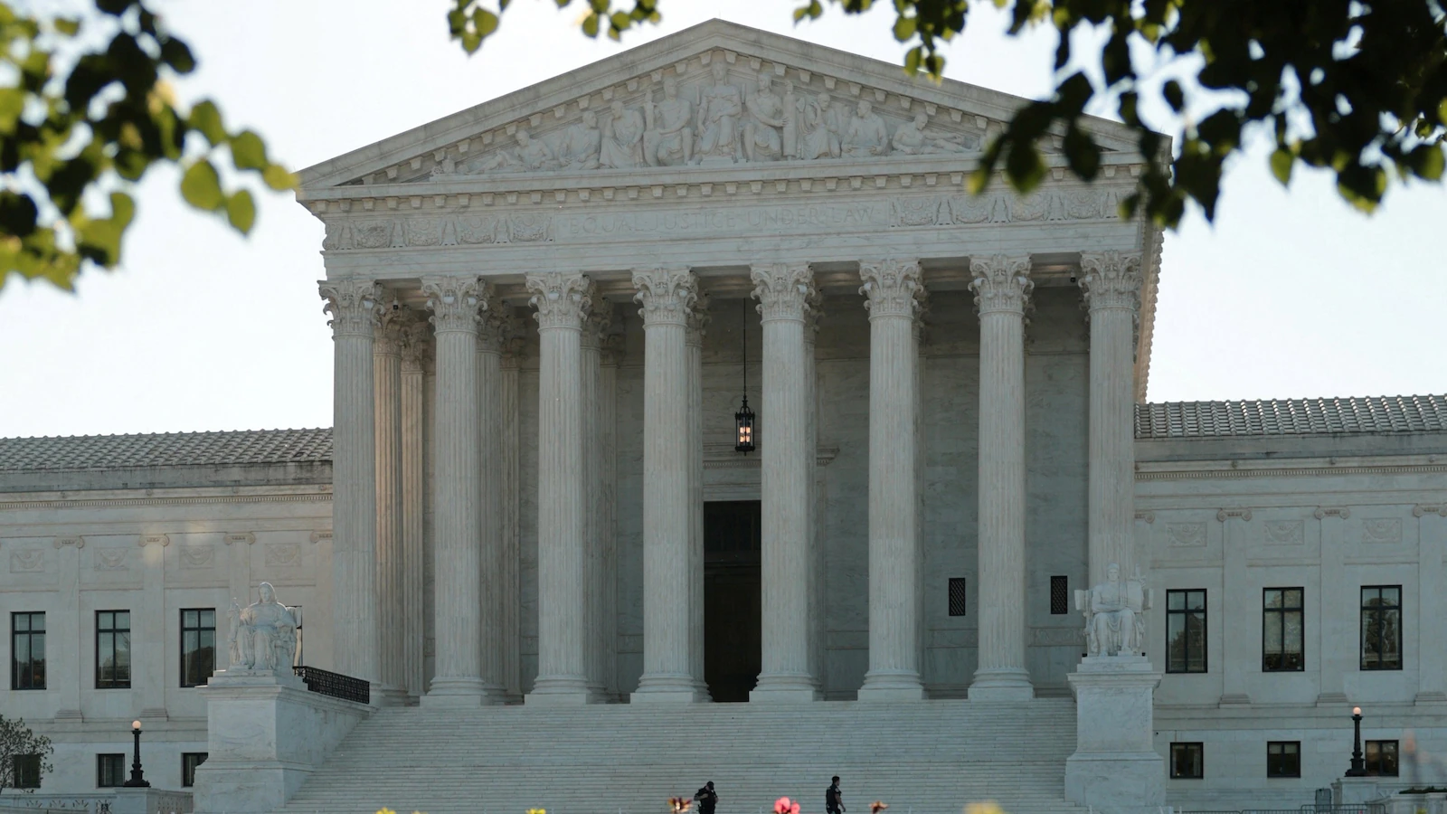 scotus-2-rt-gmh-260611_1781182240286_hpMain_16x9