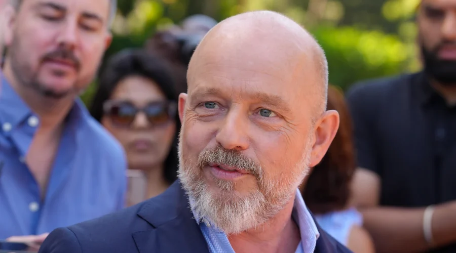 steve-hilton-6-9_1781049318222_hpMain_16x9