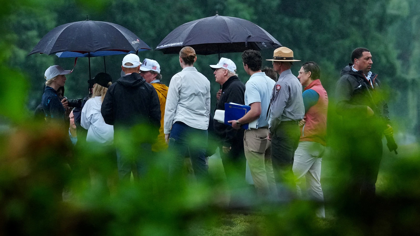 trump-golf-course-20260628-rt-jh_1782682456252_hpMain_16x9