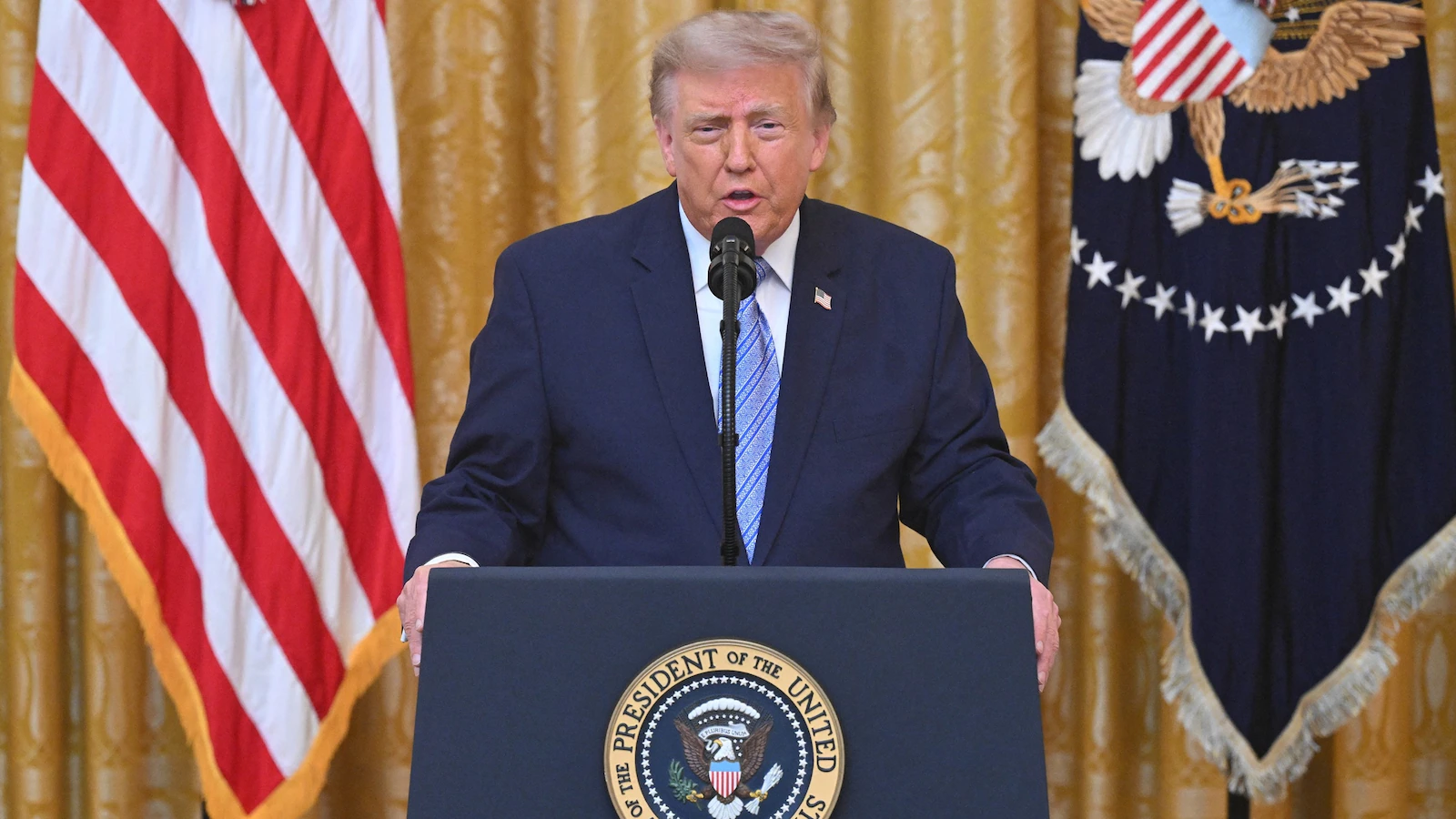 donald-trump-1-gty-gmh-260716_1784250410016_hpMain_16x9