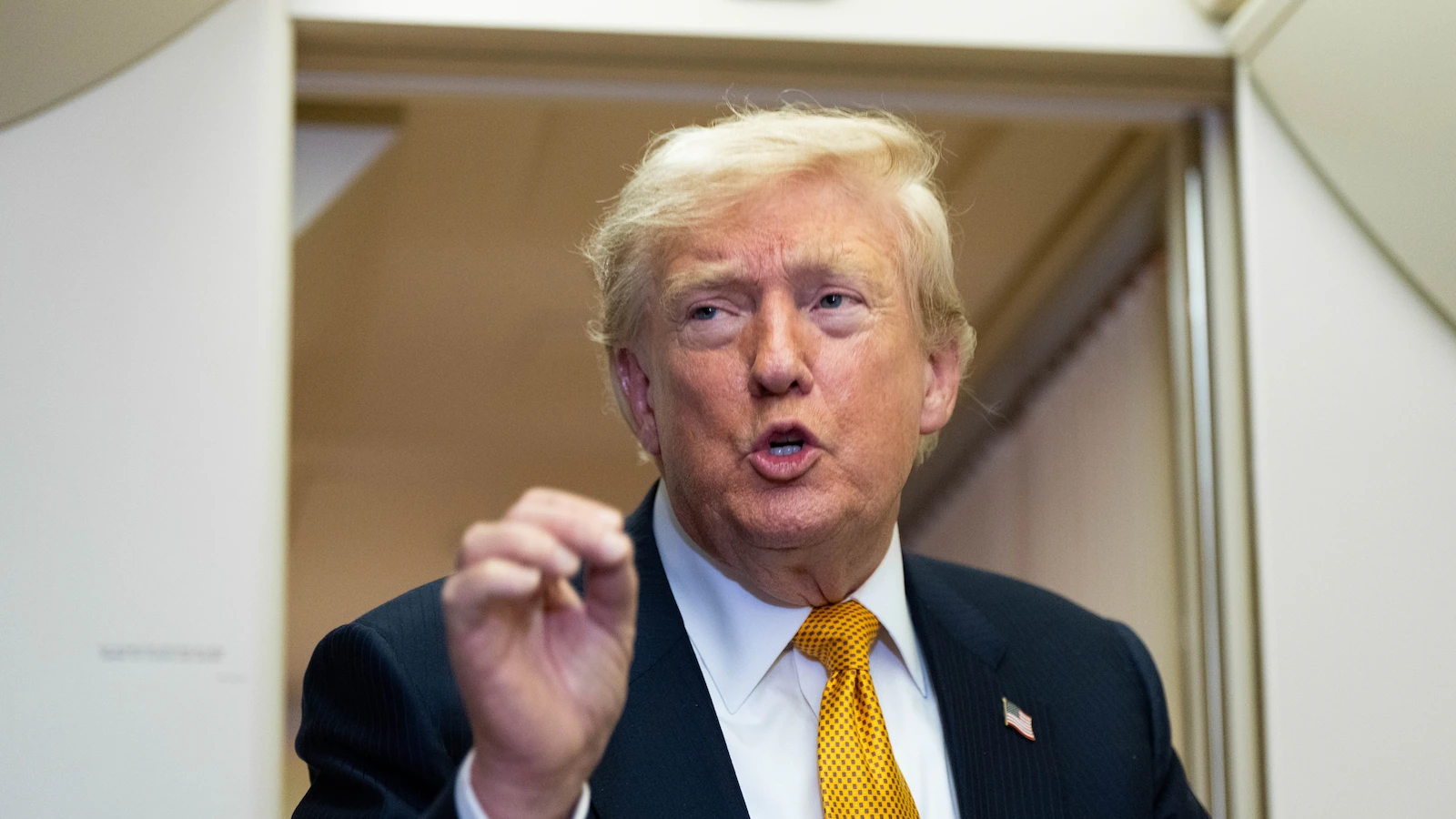 donald-trump-4-ap-gmh-260709_1783599924746_hpMain_16x9