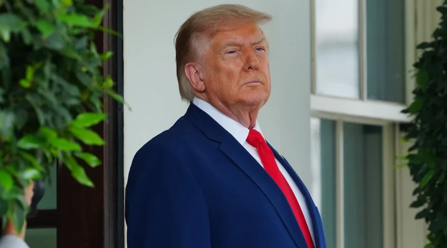 donald-trump-8-epa-gmh-260721_1784648104416_hpMain_16x9