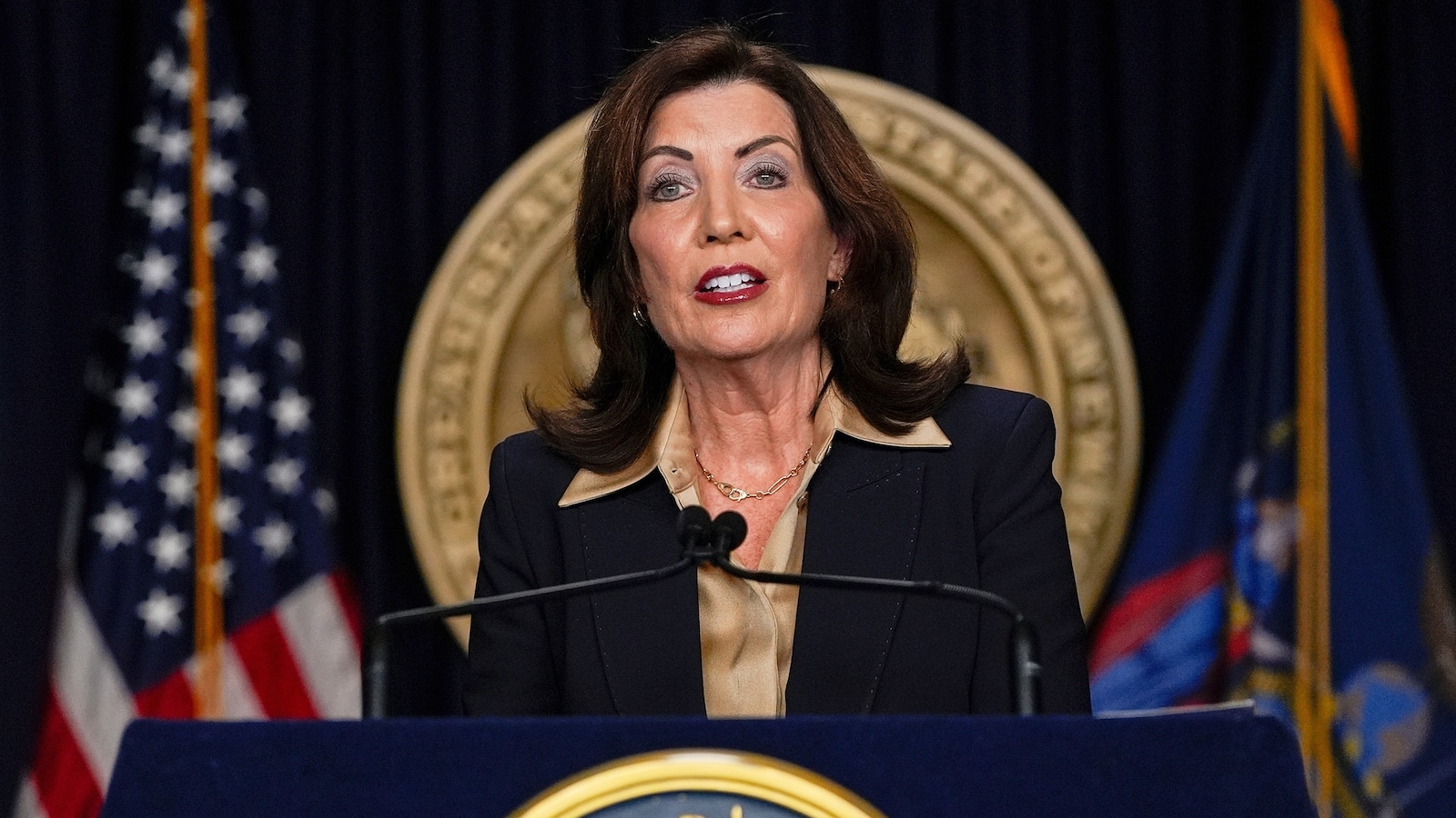kathy-hochul-2-ap-gmh-260714_1784036248317_hpMain_16x9