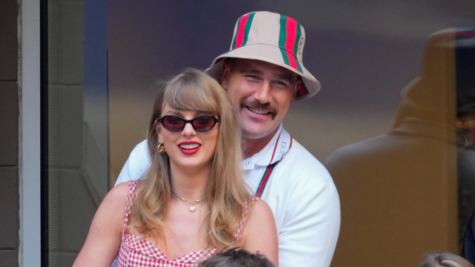 taylor-gty-er-260710_1783706224078_hpMain_16x9