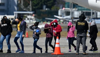 minor-immigrants-gty-jt-260730_1785442938138_hpMain_16x9