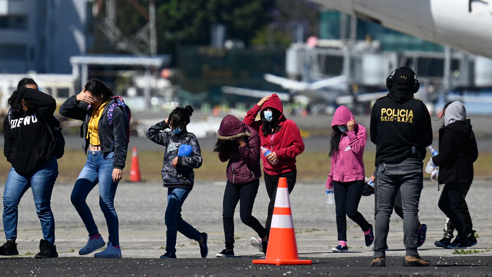 minor-immigrants-gty-jt-260730_1785442938138_hpMain_16x9