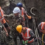 nepal-rescue-effort_1788511545792_hpMain_16x9